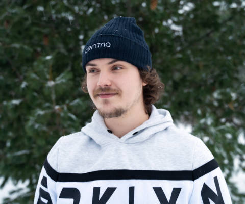 Male student wearing the Centria beanie